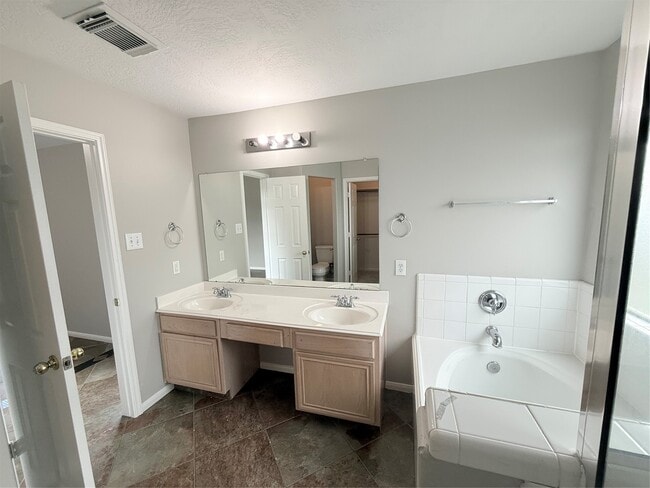 Building Photo - 21514 Juniper Meadows Dr