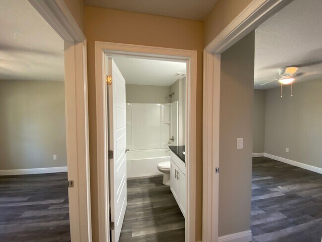 Building Photo - Custom Home - Kingsland Country Estates Desirable  4/2/2 **Won't Last**