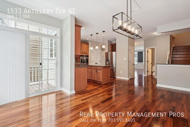 Building Photo - 1533 Artillery Terrace NE