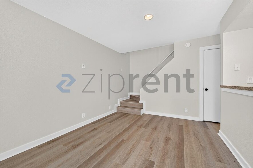 Building Photo - Unit Apt 6H