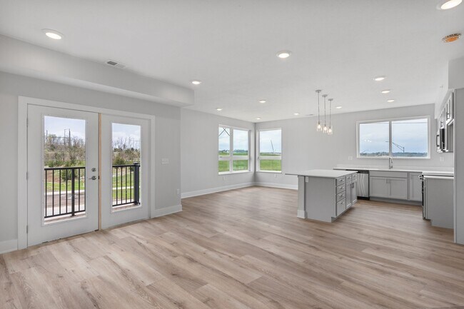 Building Photo - Vervain-1 Bedroom + Den B