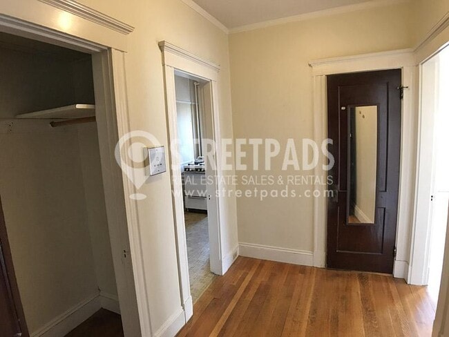 Building Photo - bedroom in Malden MA 02148