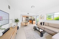 Building Photo - 1050 7th St