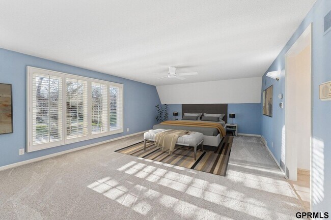 Building Photo - 9723 Fieldcrest Dr