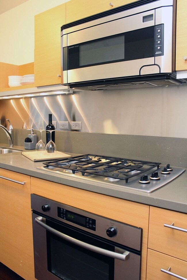 Building Photo - 3601 S River Pky