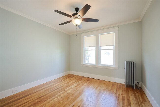Building Photo - 19 Brantwood Rd
