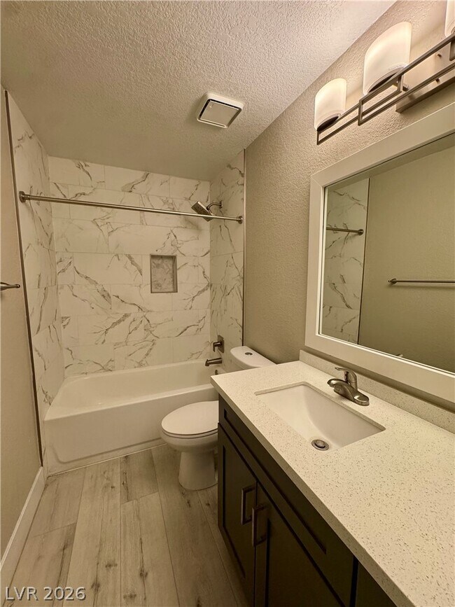 Building Photo - 1400 Oak Rock Dr