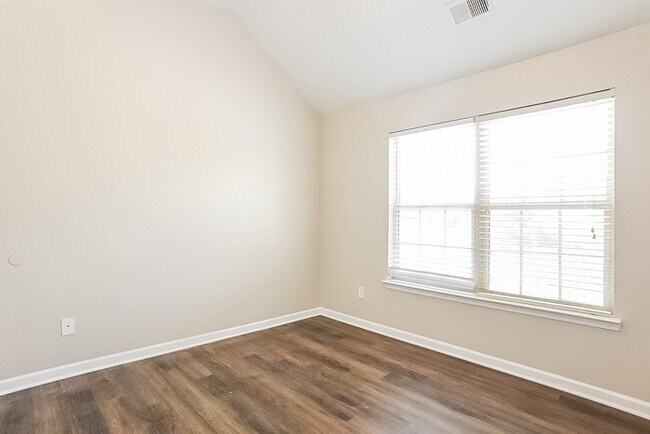 Building Photo - 5-Bedroom Grovetown, GA Home