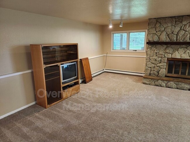 Building Photo - 3890 Caravelle Dr
