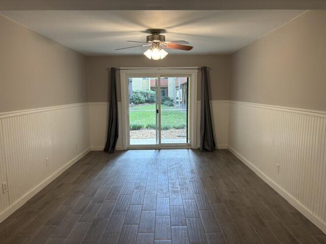 Building Photo - 209 W Miracle Strip Pkwy