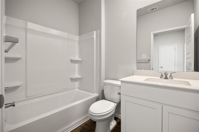 Building Photo - 160 Backwater Rd