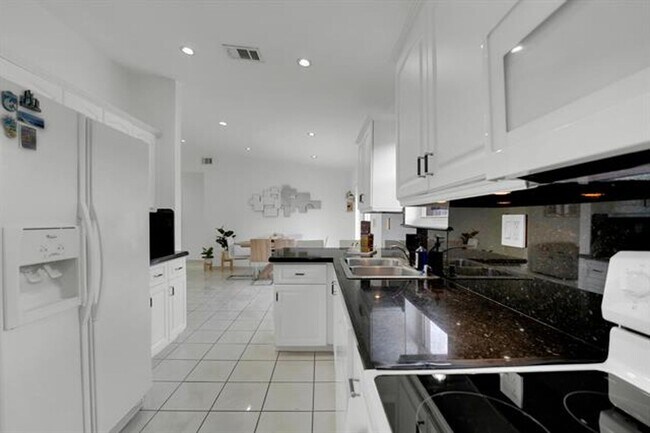 Building Photo - 17255 NW 72nd Ct