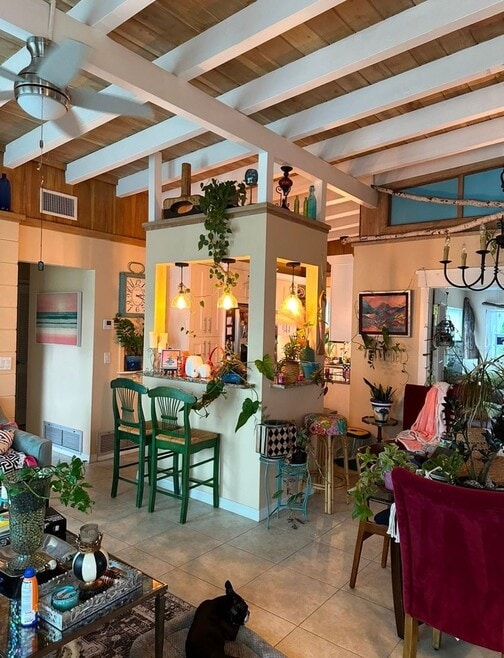 Building Photo - 352 Tihami Rd