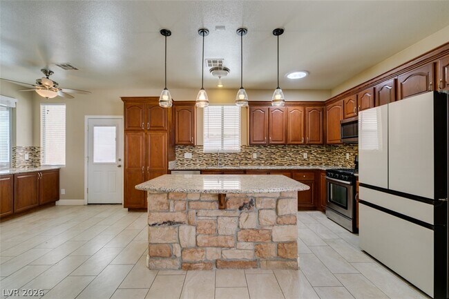 Building Photo - 2255 Calistoga Ct