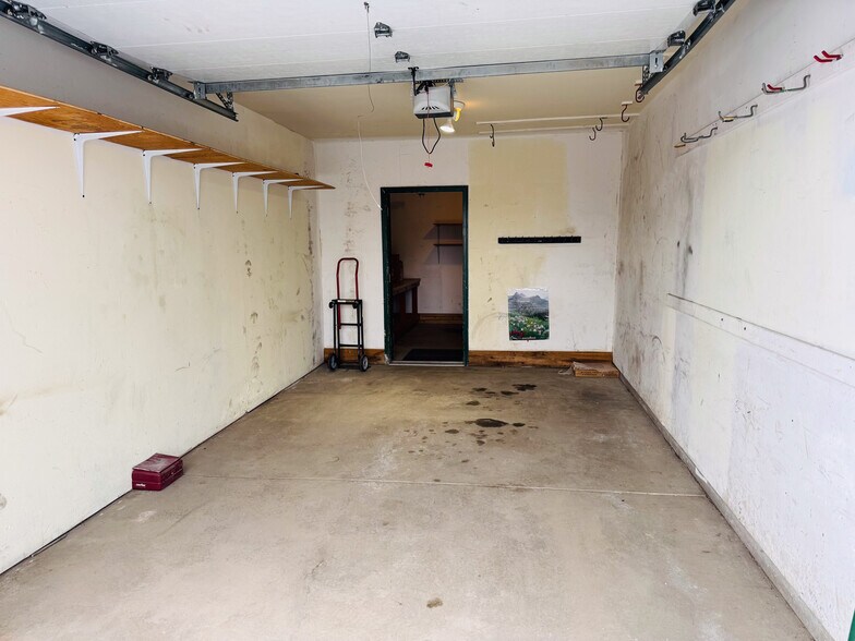 Garage - 201 Ryan Gulch Rd