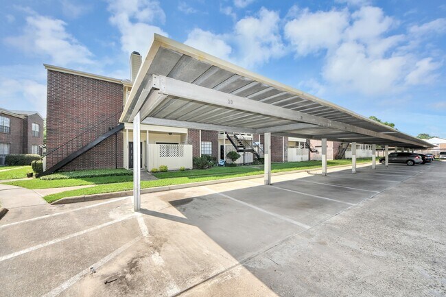 Building Photo - 8055 Cambridge St