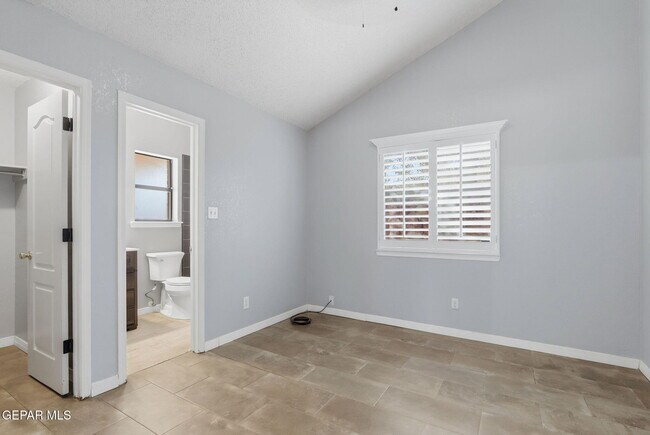 Building Photo - 11734 Stone Castle Dr