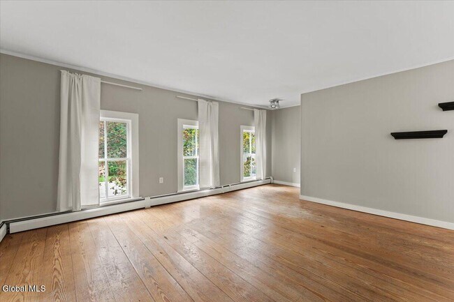 Building Photo - 53 White St