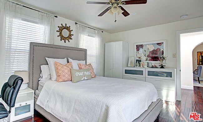 Building Photo - 2315 Cochran Ave