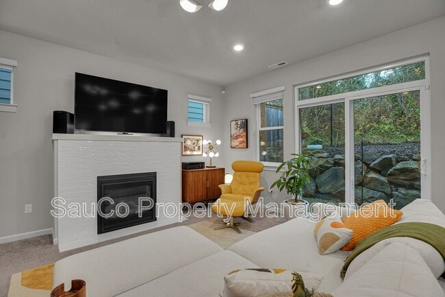 Building Photo - 1483 19th Ave