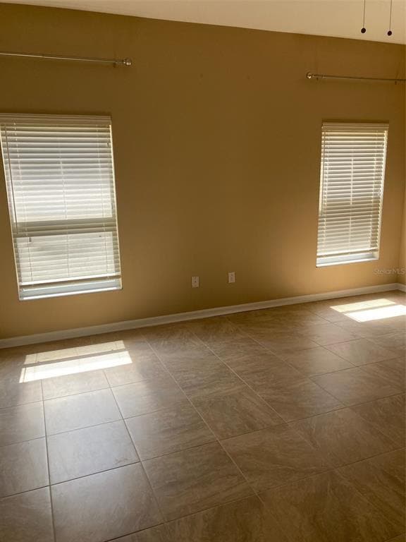 Building Photo - 14728 Sapodilla Dr