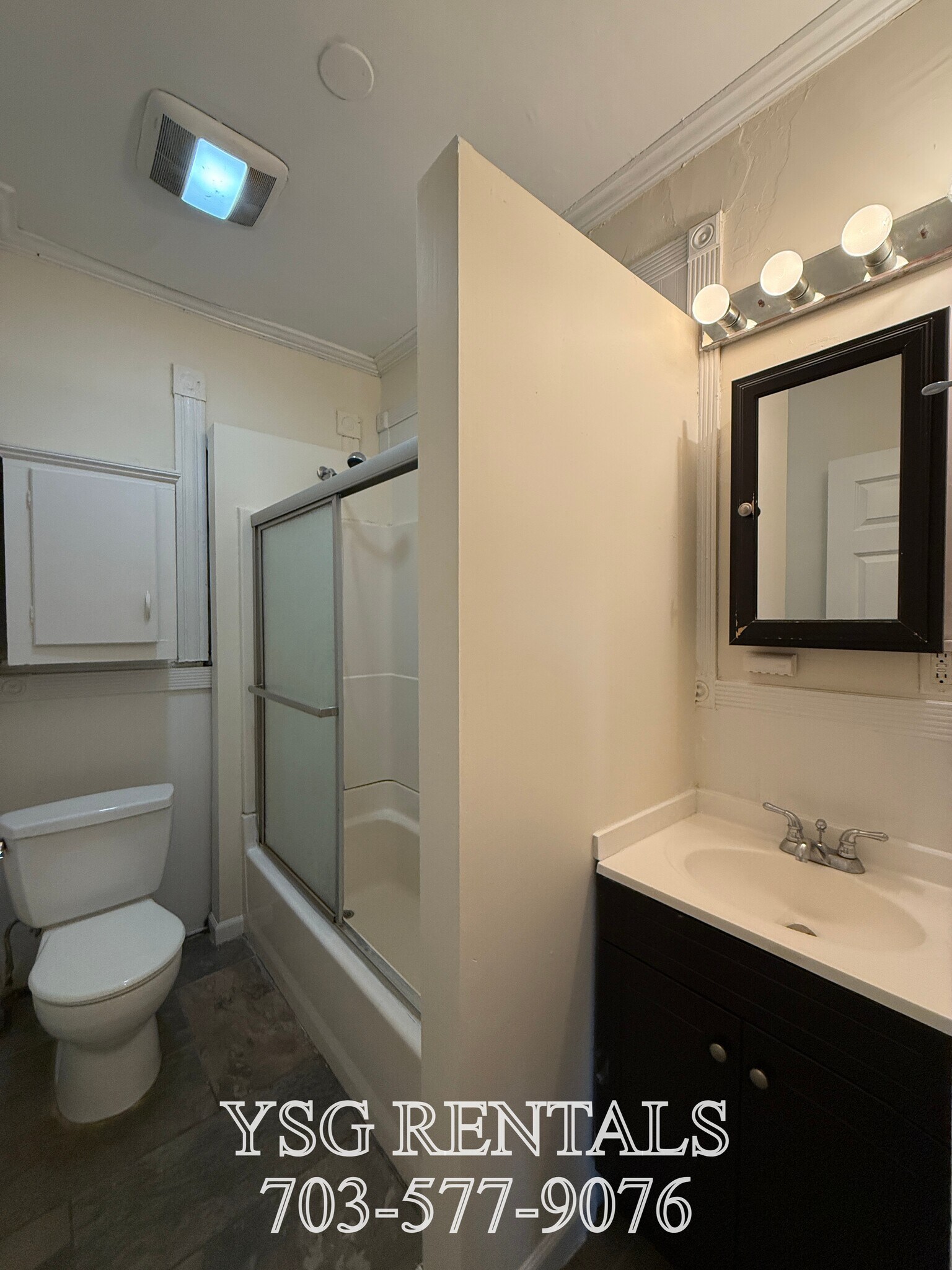 Building Photo - 34 Calumet St