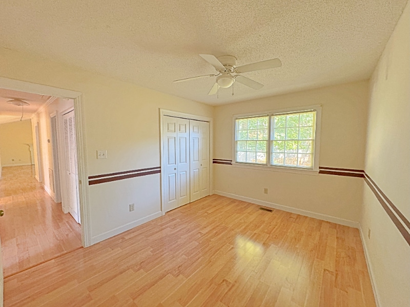 Building Photo - 102 Rock Nest Ct