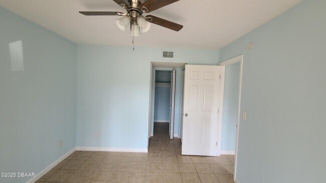 Building Photo - 1600 Big Tree Rd