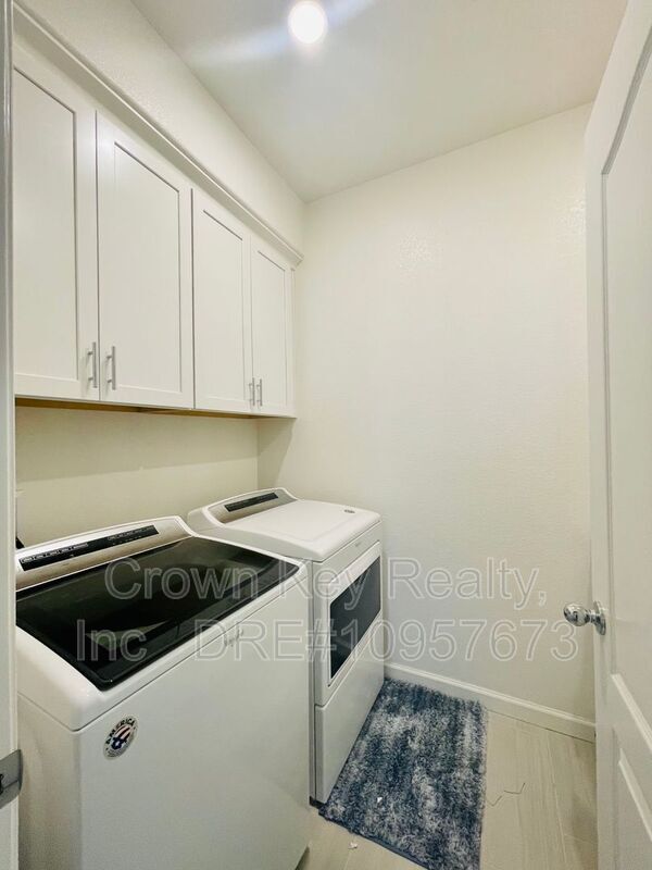 Building Photo - 6425 Dan Havicus Dr