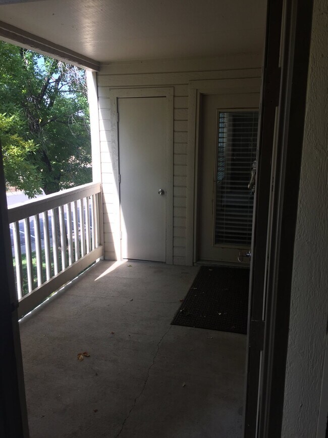 Building Photo - Two Bedroom/2 Bath DTC Condo for Rent-Ligh...