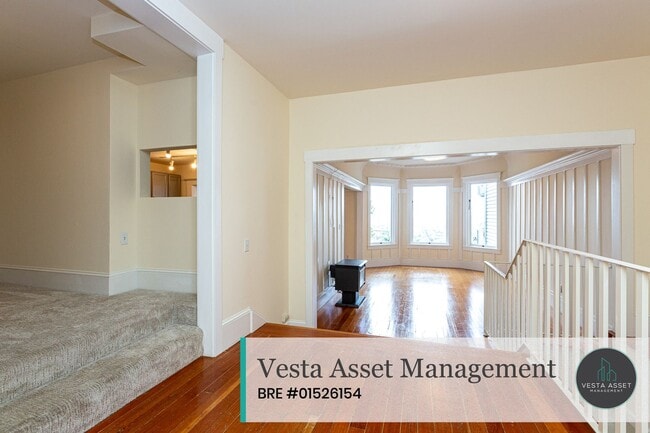 Building Photo - 301-303 Corbett Avenue