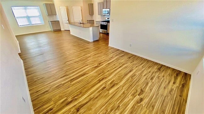 Building Photo - 21313 Wilmiller Ln