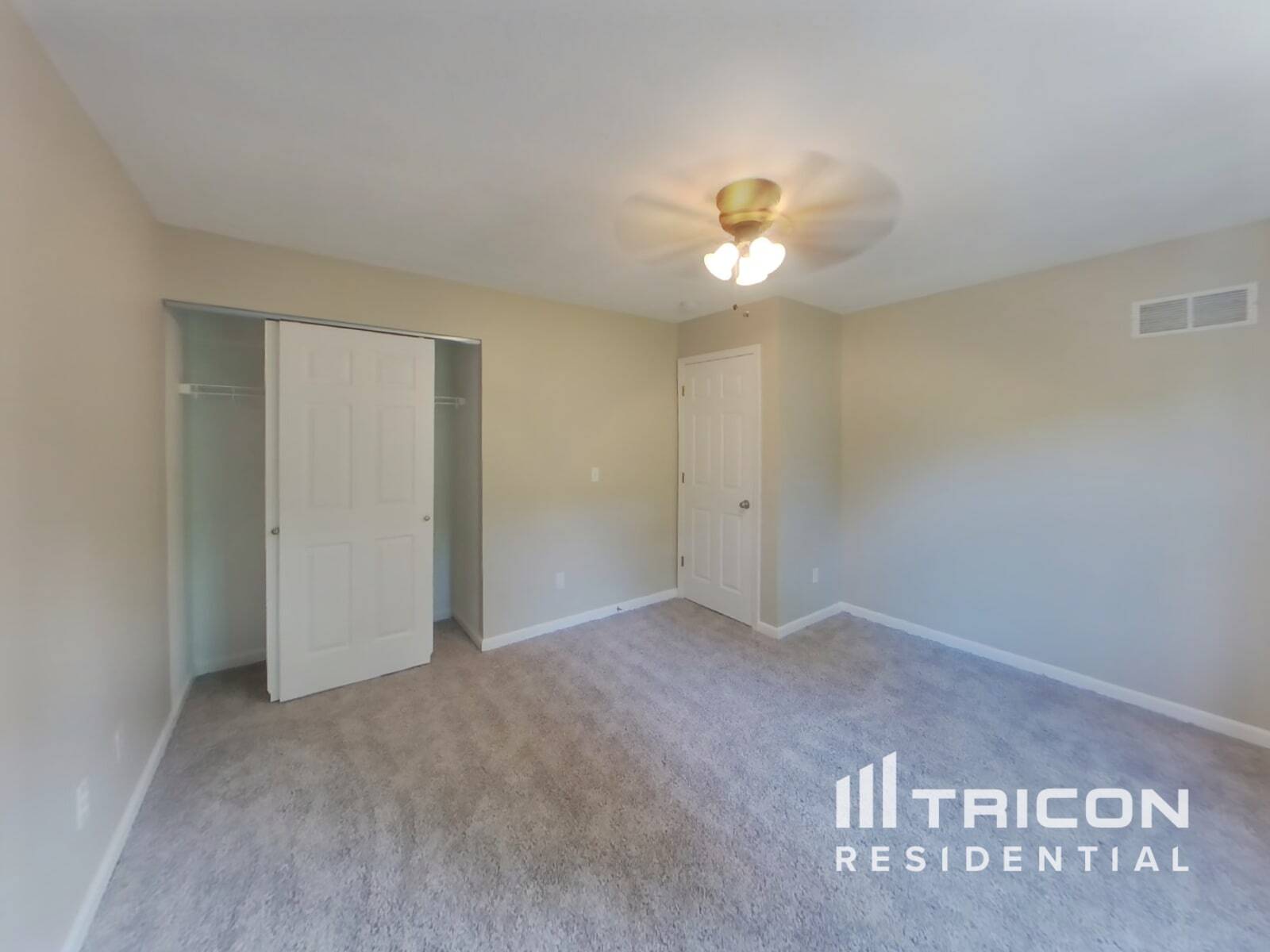 Building Photo - 2715 Adobe Dr