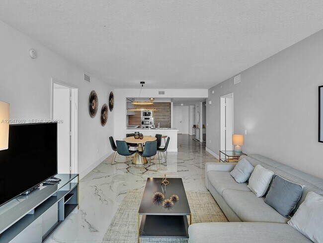 Building Photo - 300 Sunny Isles Blvd