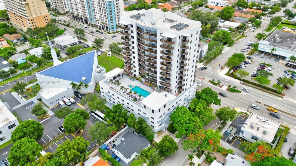 Building Photo - 2301 SW 27th Ave