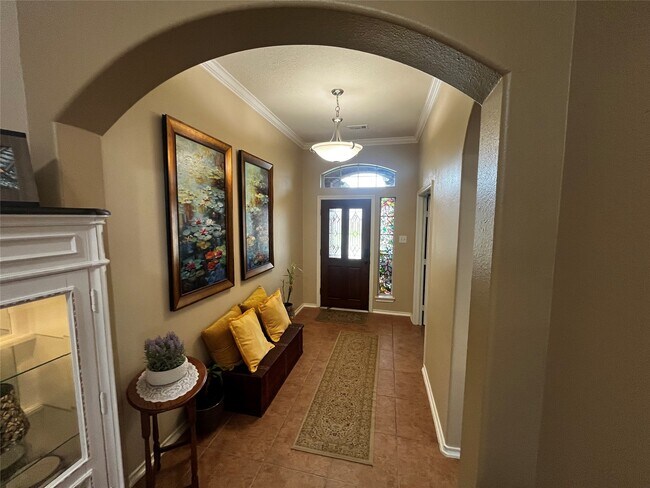 Building Photo - 25935 Orchard Knoll Ln