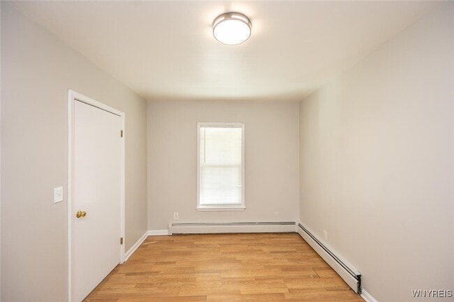 Building Photo - 1953 Falls St