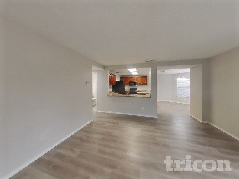 Building Photo - 6007 Ferrysage Dr