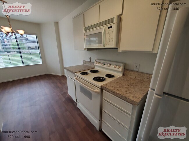 Building Photo - The Villages at Midvale Park - 2 Bedroom and 2 bathroom Condo