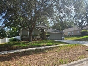 Building Photo - Move in Ready 3/2 in Sunset Village