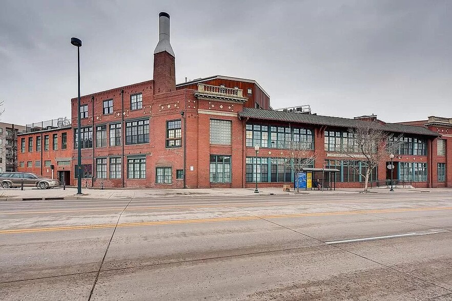 Building Photo - 2441 N Broadway