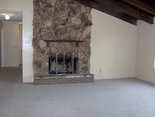 Building Photo - 21331 Rider St