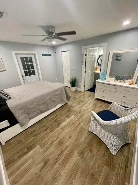 Building Photo - 601 N E St