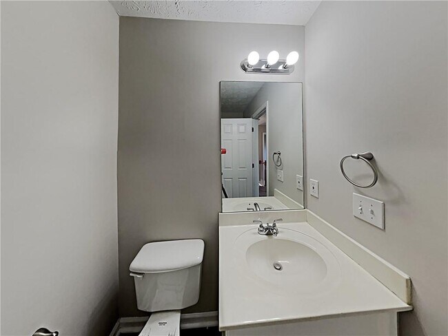 Building Photo - 362 Anita Dr