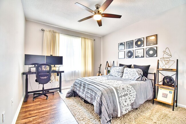 Building Photo - 224 Murcia Dr
