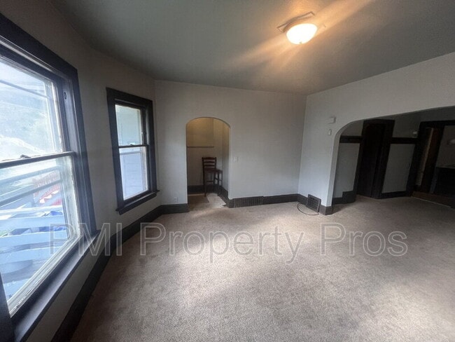 Building Photo - 2530 N 37th St