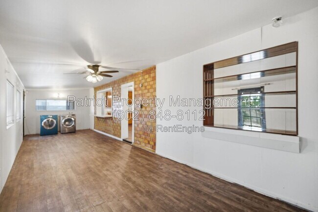 Building Photo - 4232 W Keim Dr