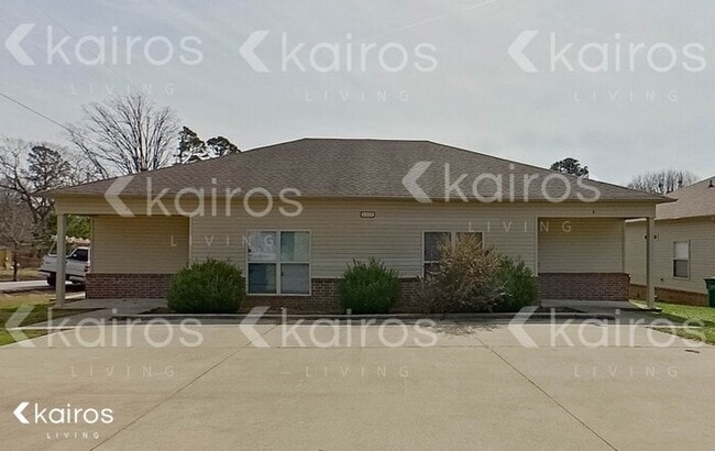 Building Photo - 10101 W 20th St