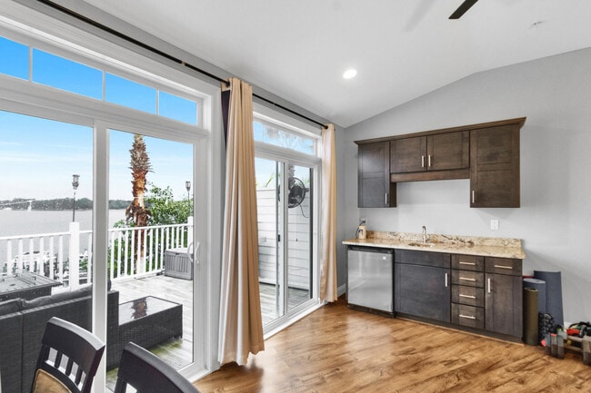 Building Photo - 7280 Jacobs Trail