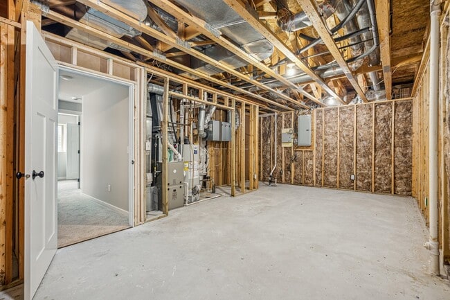 Building Photo - 1706 36th St S